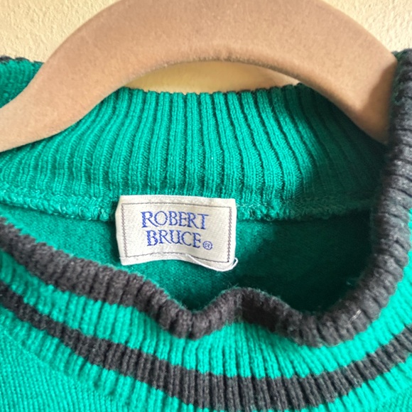 Robert Bruce Academia Vintage L/XL Mock Neck Varsity Green Black Crest Sweater - Picture 6 of 8